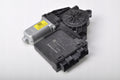VOLVO V90 II WINDSCREEN MOTOR LEFT FRONT 31453356