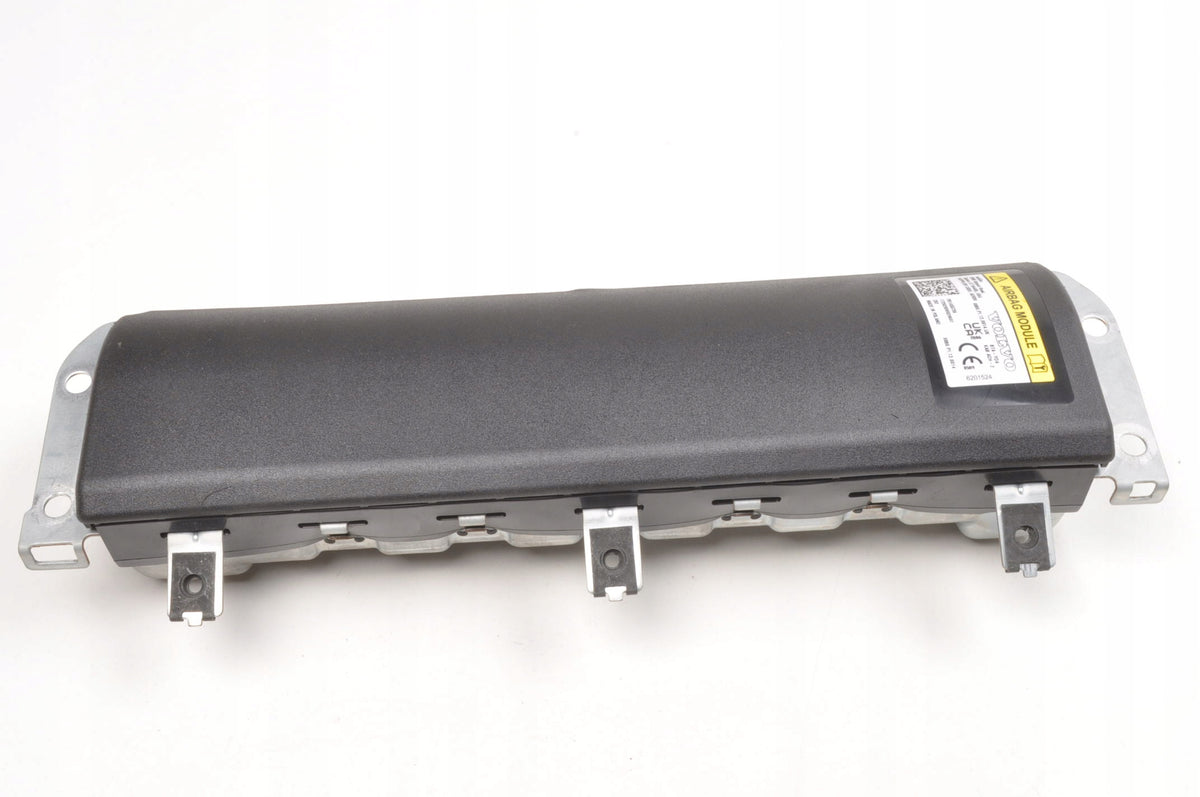 VOLVO XC40 KNEE PAD 31455736