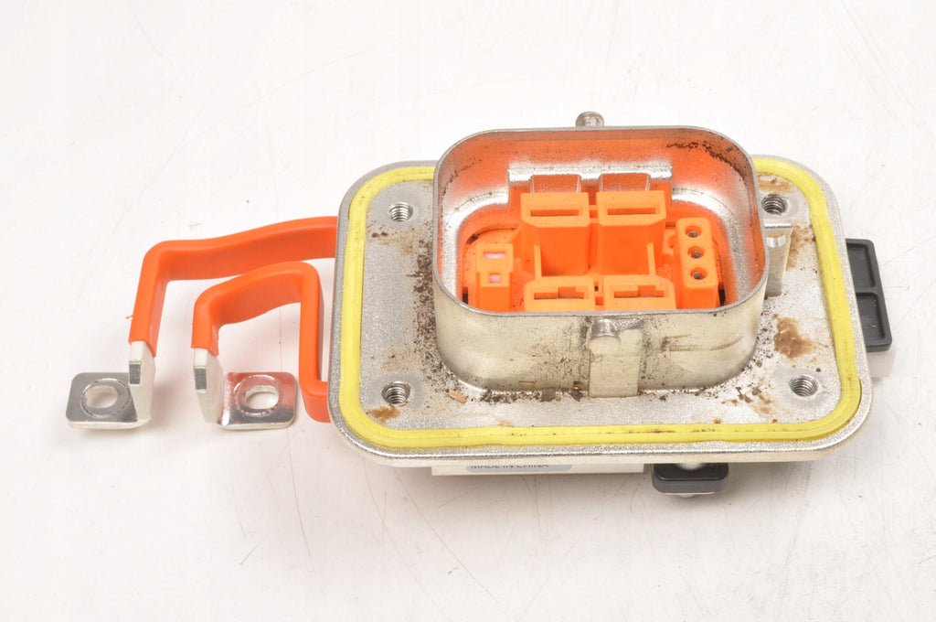 VOLVO XC40 T5 PLUG IN HYBRID MODULE DRIVER SOCKET PLUG 31679010