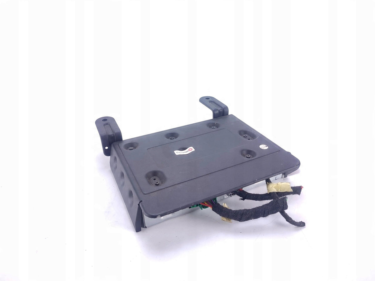 VOLVO XC60 AND 30659686 AMPLIFIER