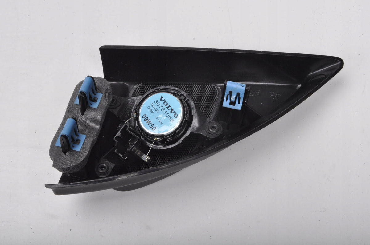 VOLVO XC60 AND TRIANGLE CAP RIGHT 30761586