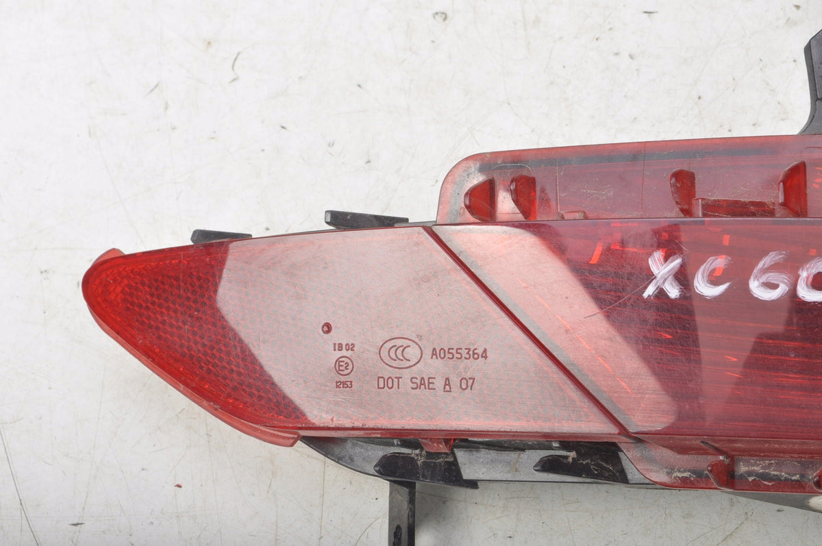 VOLVO XC60 LIFT FOG LAMP RIGHT REAR