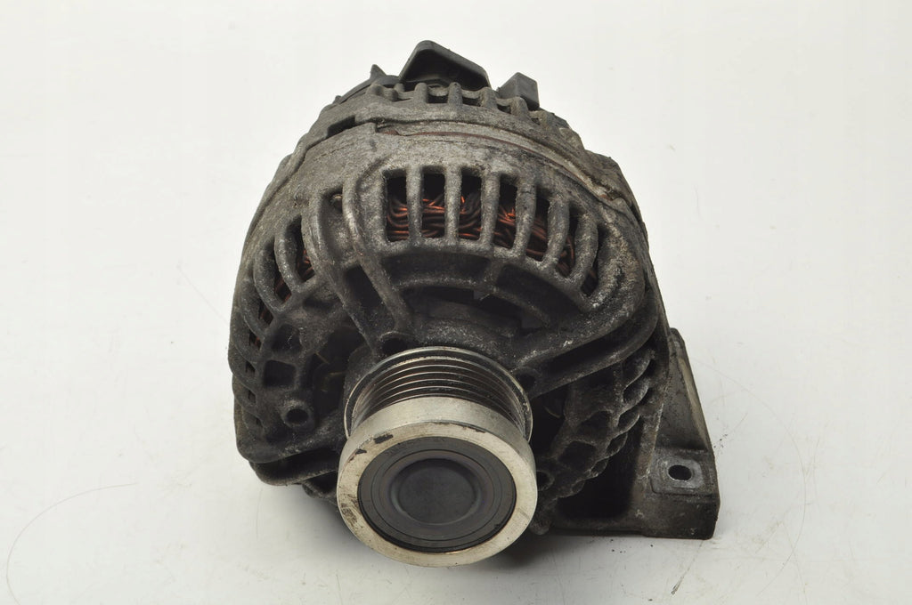 VOLVO XC70 2.4 D5 ALTERNATOR 30667787