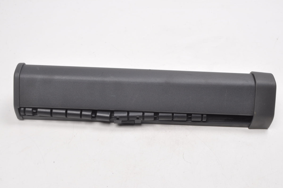 VOLVO XC70 ROLLER BLIND REAR LIFT