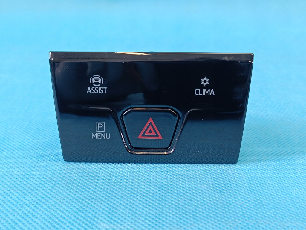 VW GOLF VIII 8 VARIANT 2.0TDI 2022 R EMERGENCY LIGHT BUTTON 5H0925200T