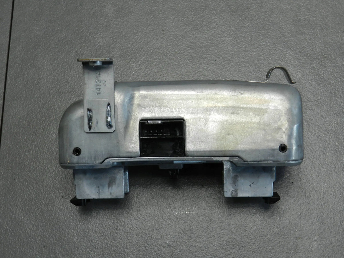 VW Golf VIII HANDLEBAR LOCK 2Q0905861B