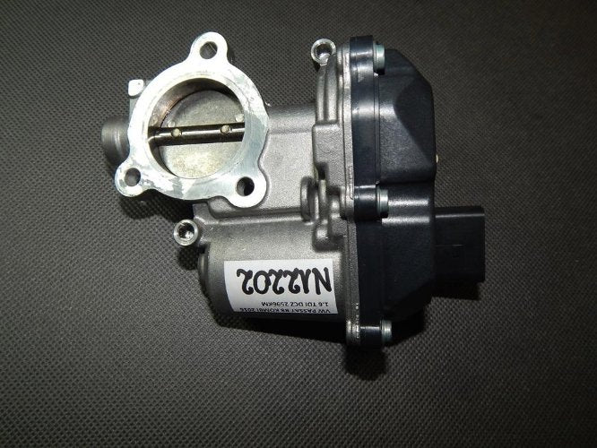VW PASSAT B8 1.6 TDI THROTTLE 04L131501M