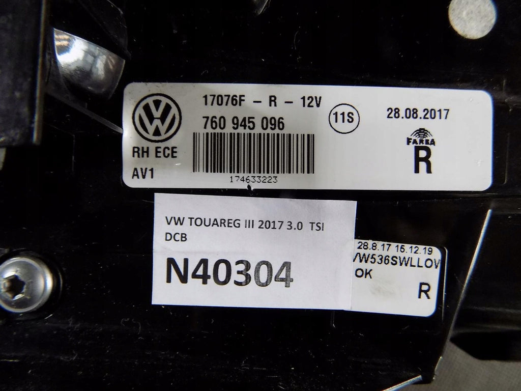 VW TOUAREG III LAMP RIGHT REAR 760945096