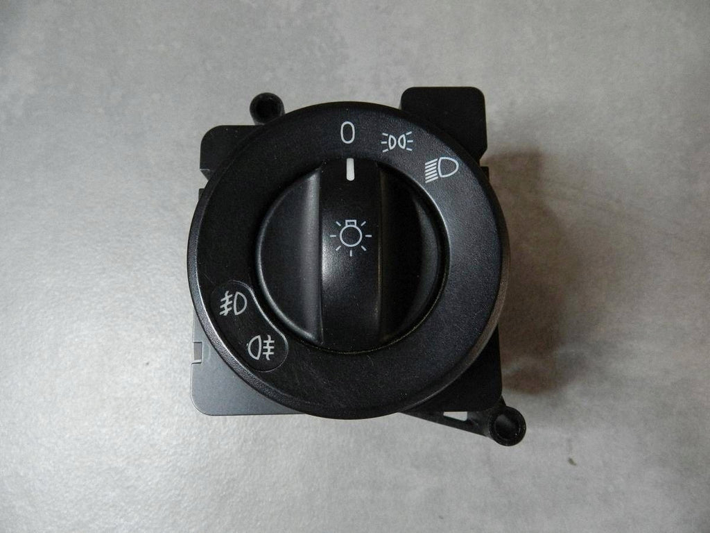 Volkswagen Crafter Light switch 9065450304
