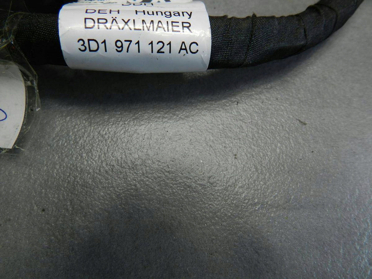 Volkswagen Phaeton DOOR HARNESS RIGHT FRONT 3D1971121AC